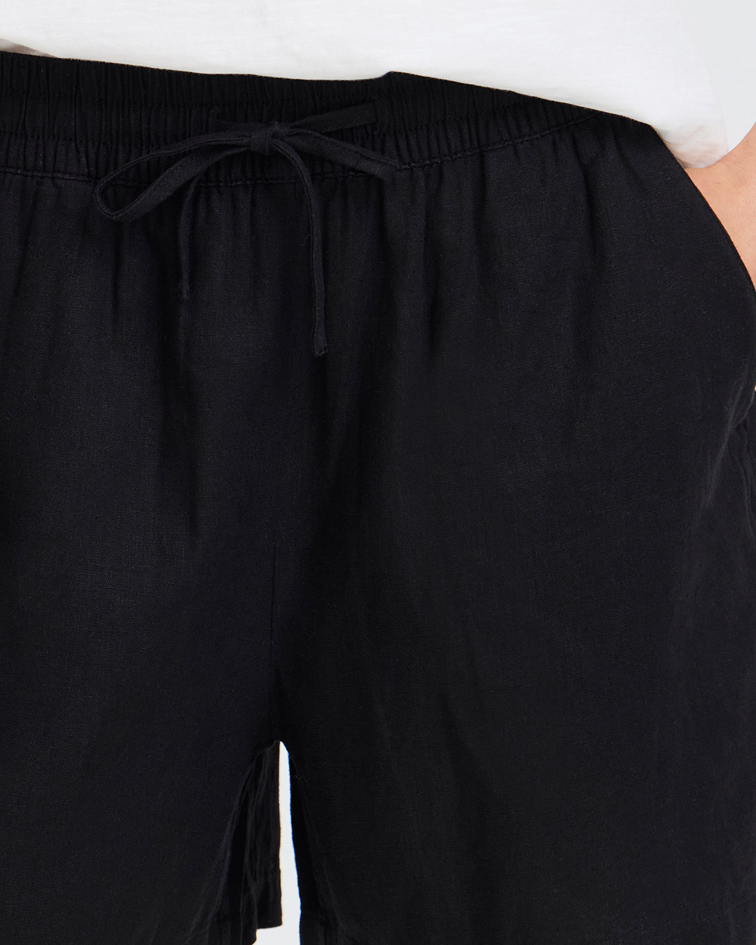 Falak Short