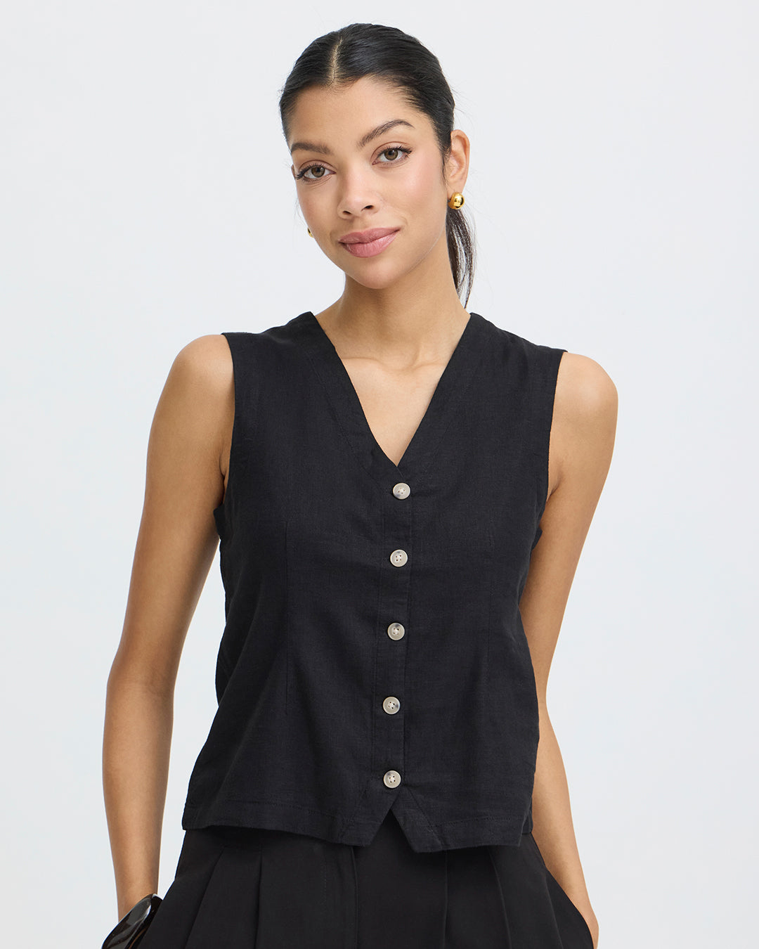Falak Vest