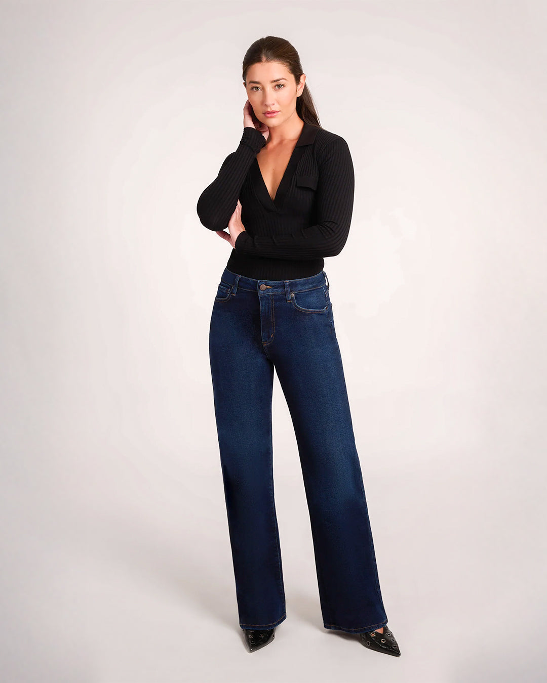 Lily Wide